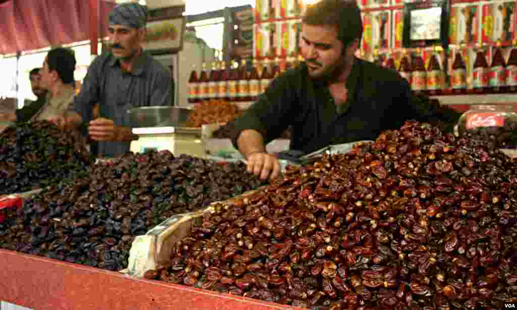 رمضان کا خاص تحفہ ۔۔۔۔۔۔ کھجوریں