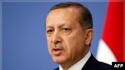 Thủ tướng Thổ Nhĩ Kỳ Tayyip Erdogan tố giác Syria không giữ lời hứa với Thổ Nhĩ Kỳ, Liên đoàn A-rập và thế giới về mặt cải tổ hoặc ngưng đổ máu